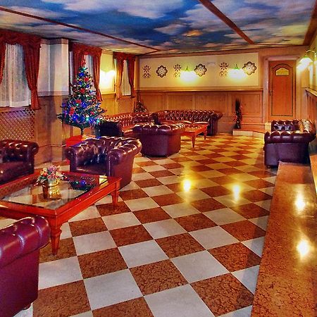 Residence Orsa Maggiore Madonna Εξωτερικό φωτογραφία