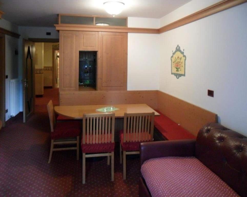 Residence Orsa Maggiore Madonna Εξωτερικό φωτογραφία