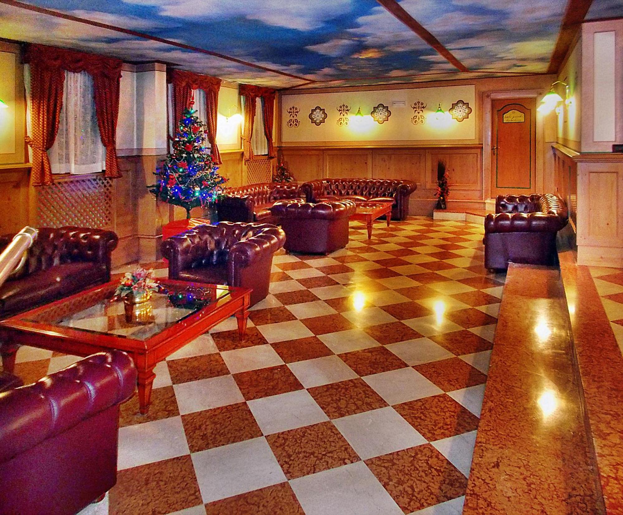 Residence Orsa Maggiore Madonna Εξωτερικό φωτογραφία